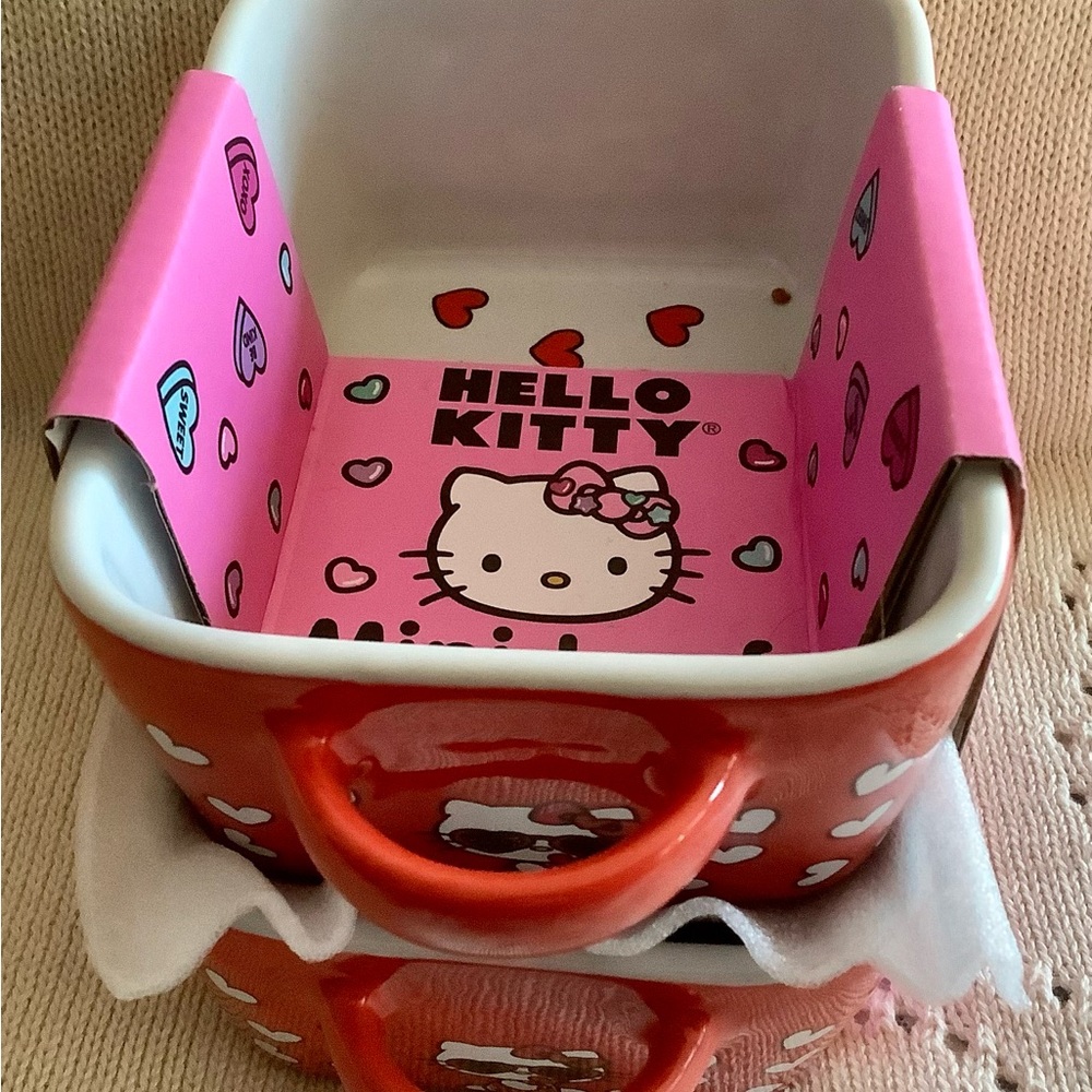 Brand New Hello Kitty Hearts 2 Mini Loaf Pans - Picture 3 of 6